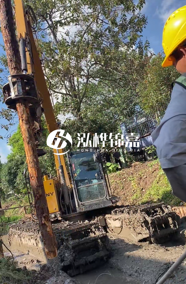 景德鎮(zhèn)河道清淤專業(yè)施工-狹窄河道挖機(jī)清理河道的方法？